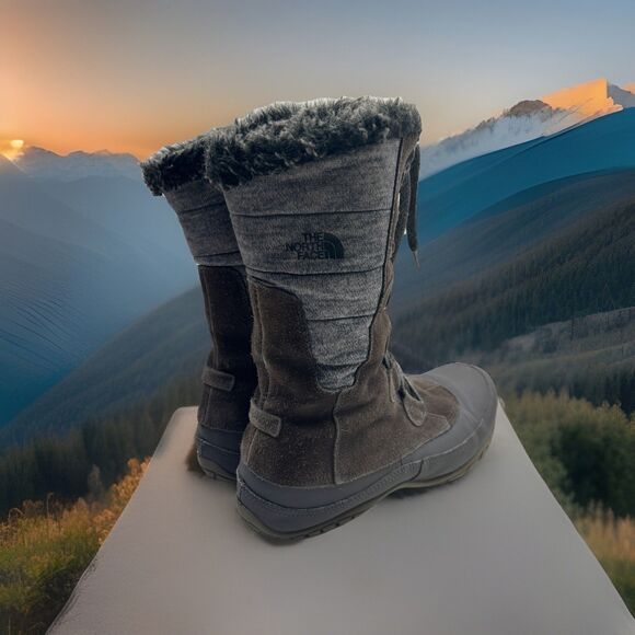 The North Face Nuptse Purna Boot Women's Sz 9.5 Waterproof Faux Fur Brown Suede - Picture 1 of 8